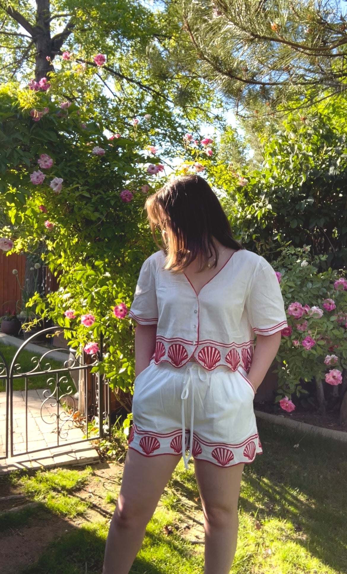 Shell Seeker Shorts